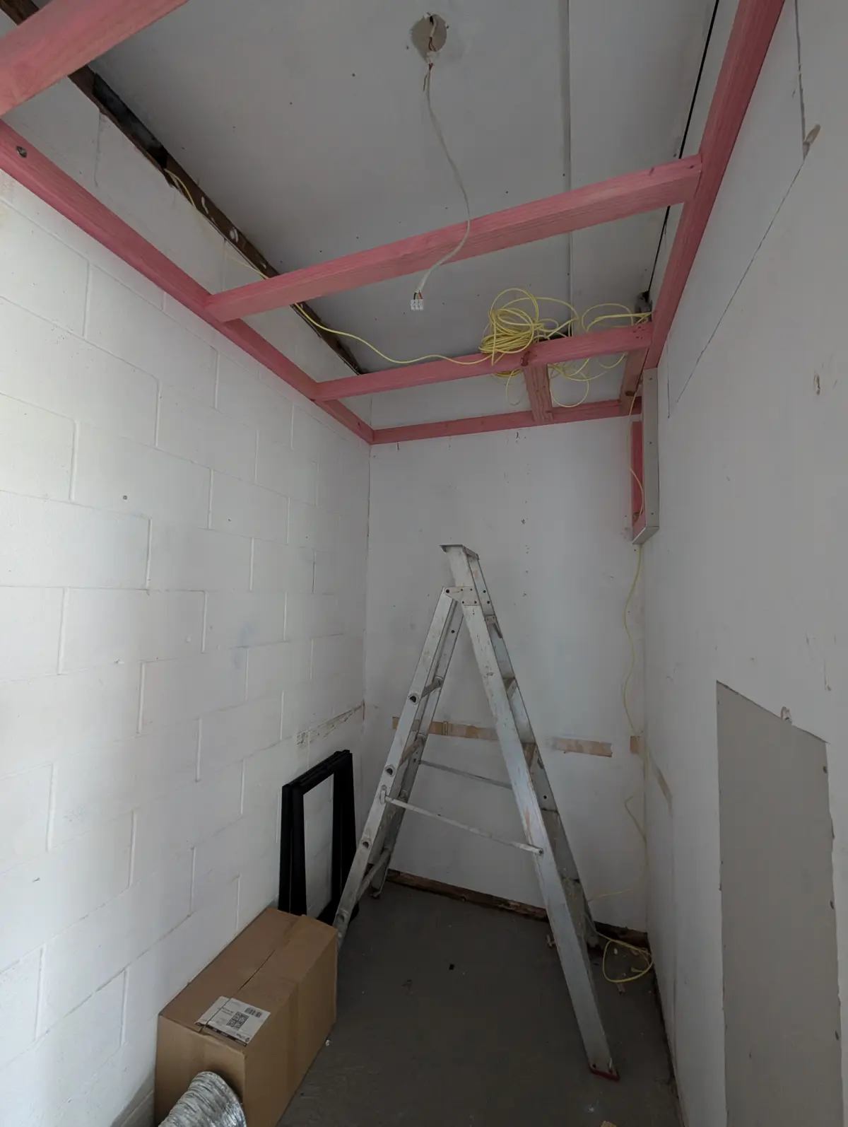 Gaming room - BEFORE